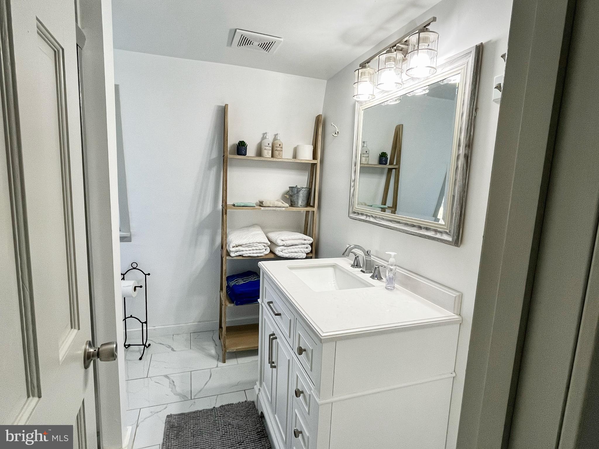 PAGE VALLEY RD - Residential