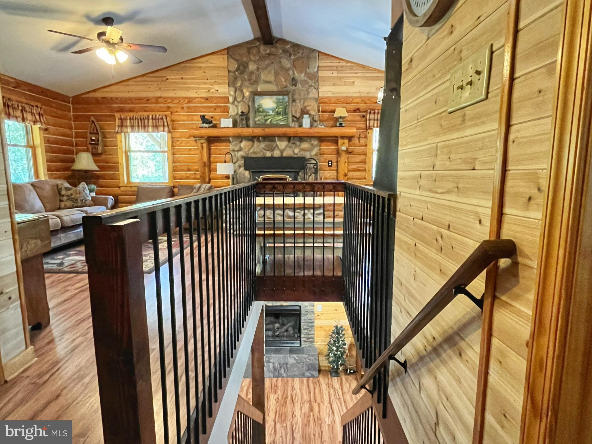 PAGE VALLEY RD - Residential