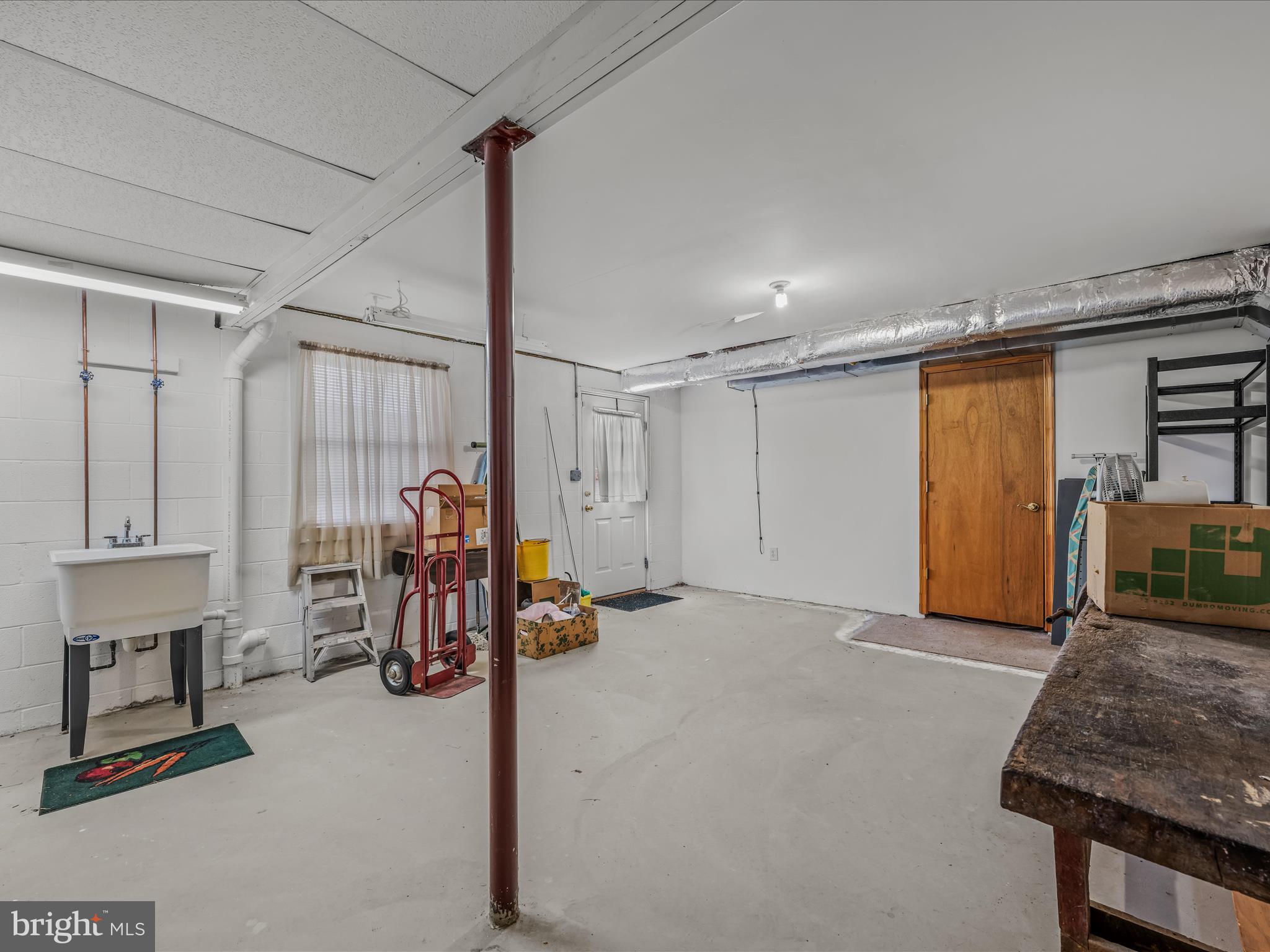 BERKELEY GARDENS - Residential Lease