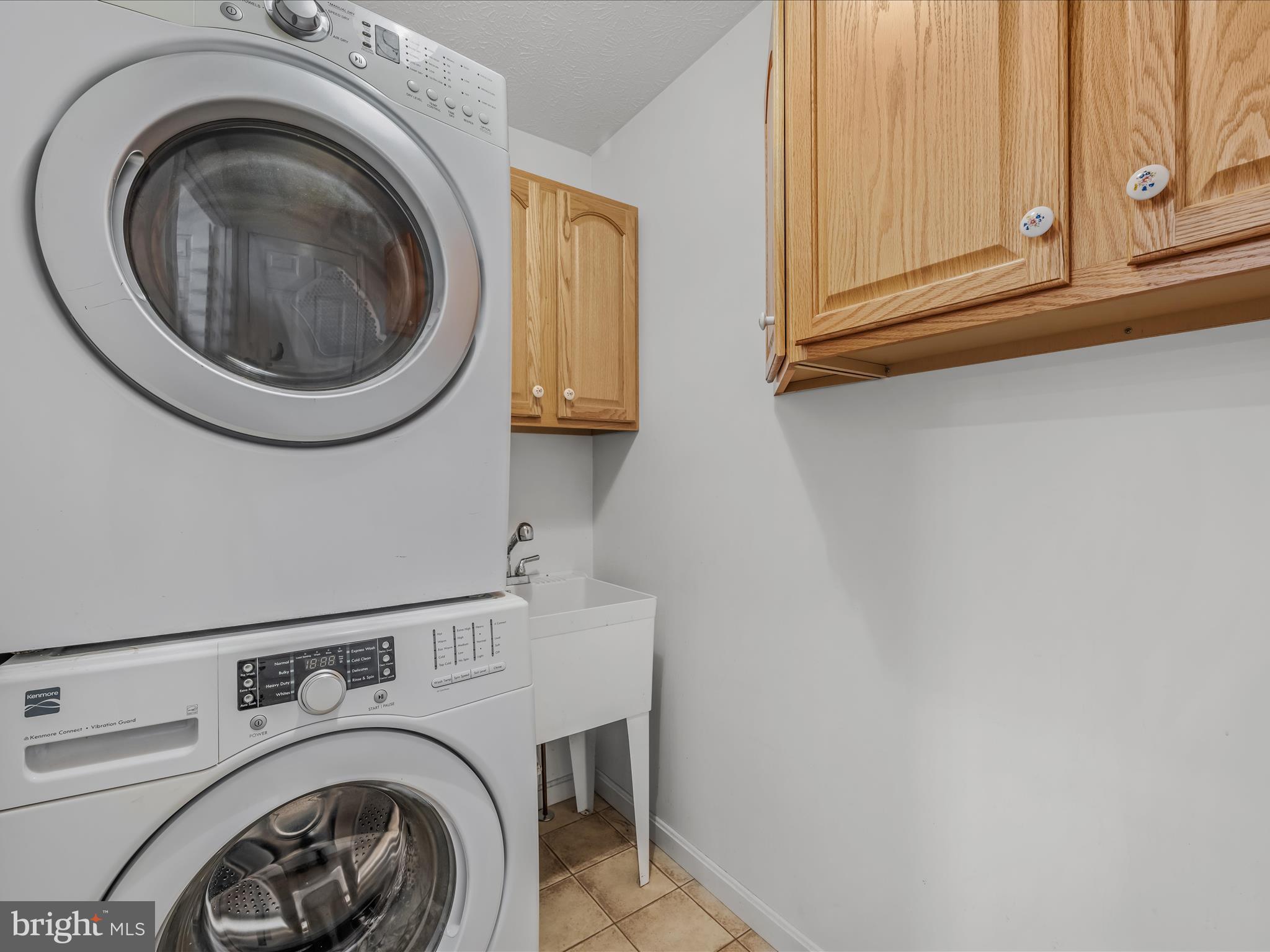 BERKELEY GARDENS - Residential Lease