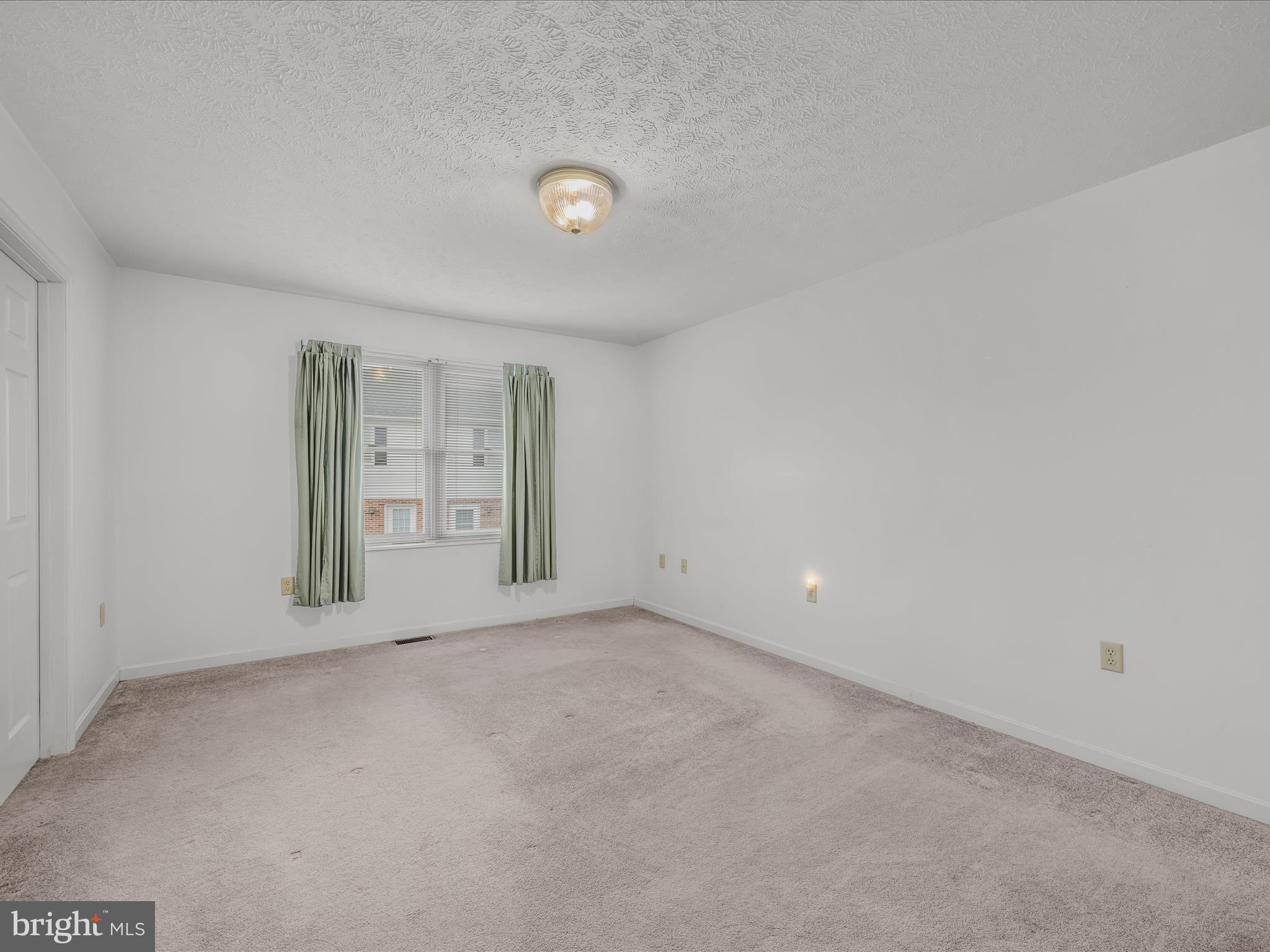 BERKELEY GARDENS - Residential Lease