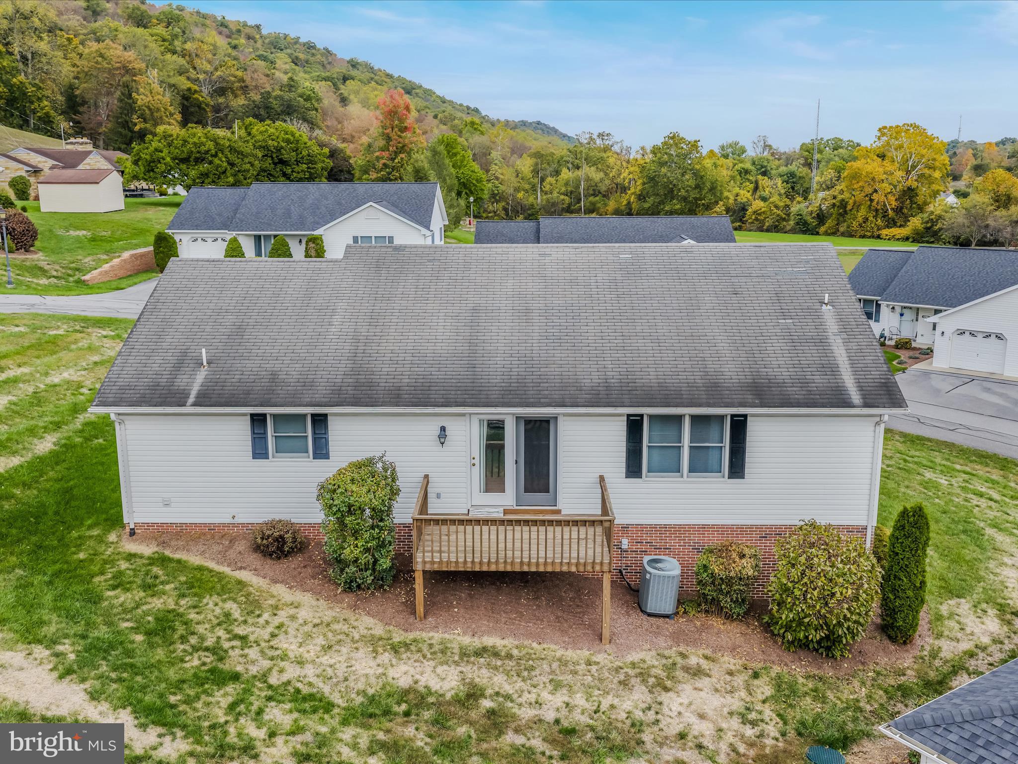 BERKELEY GARDENS - Residential Lease