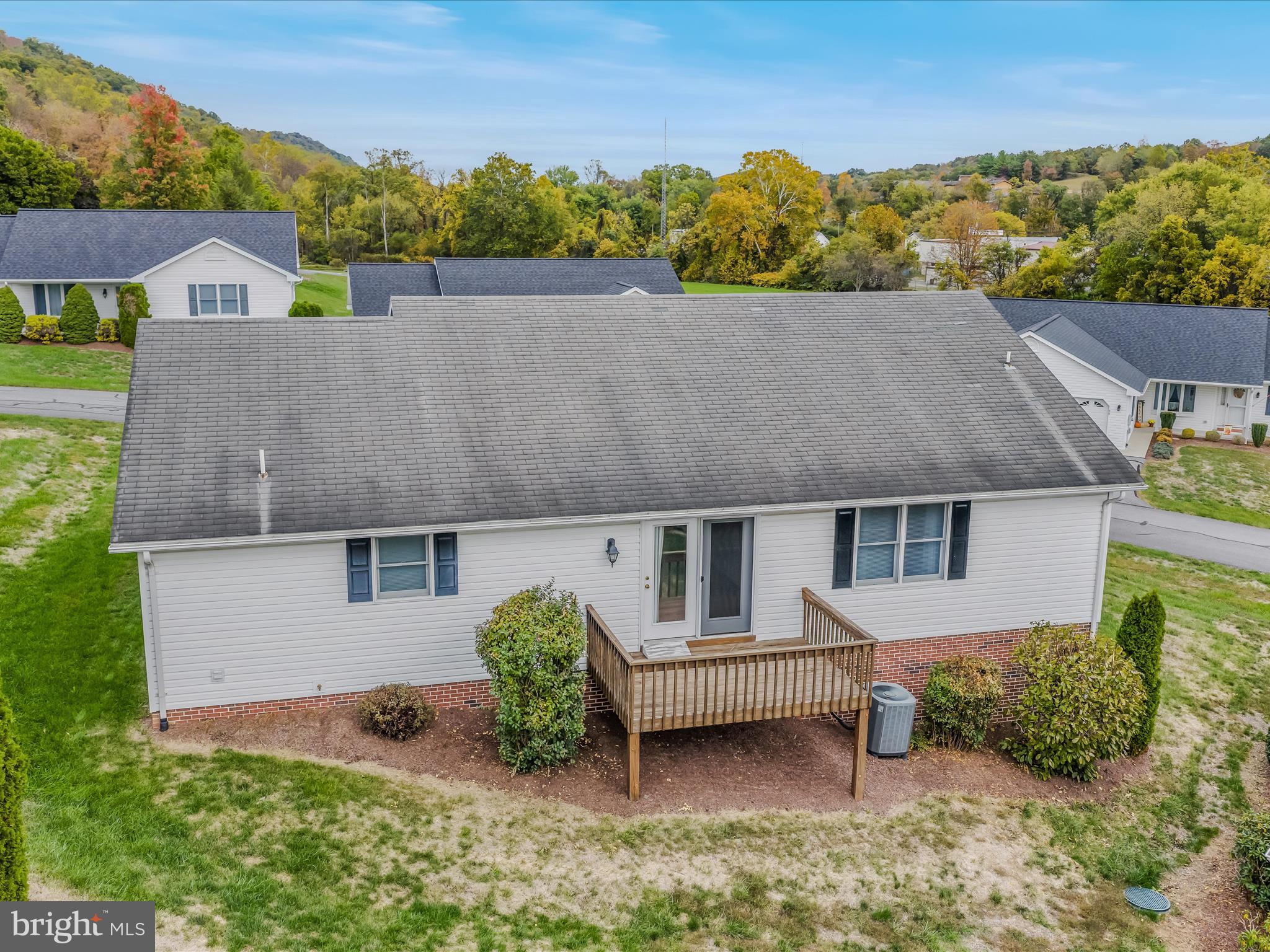 BERKELEY GARDENS - Residential Lease