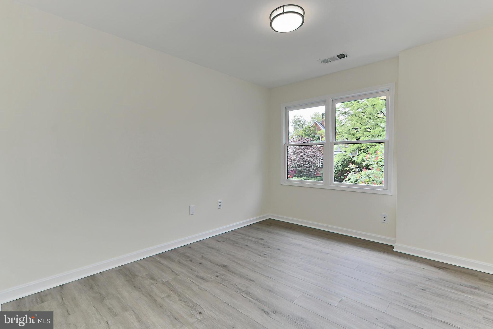 ASHTON HEIGHTS - Residential