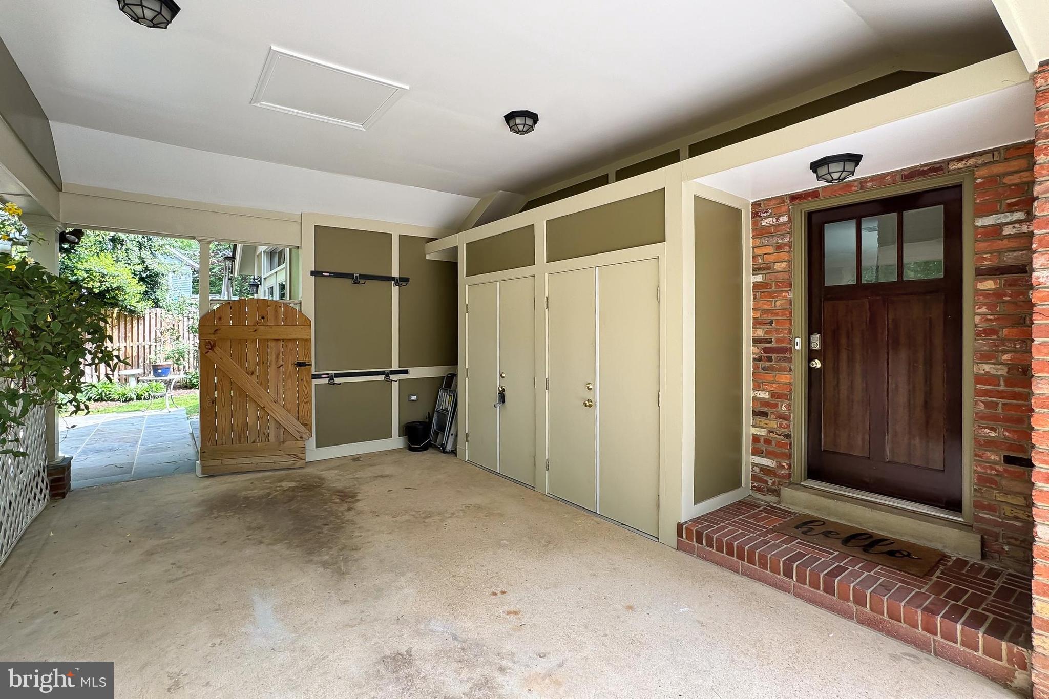 ASHTON HEIGHTS - Residential