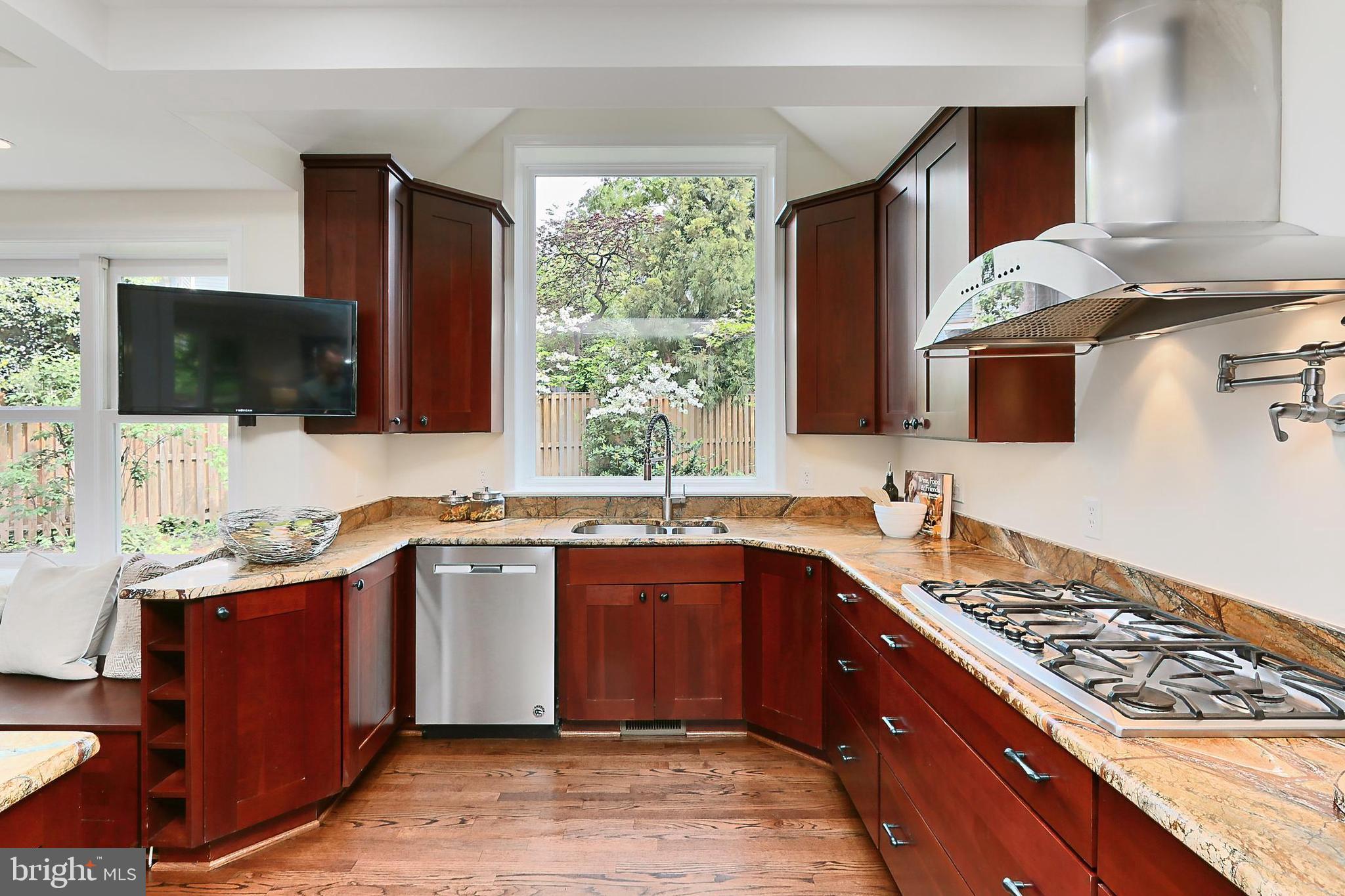 ASHTON HEIGHTS - Residential