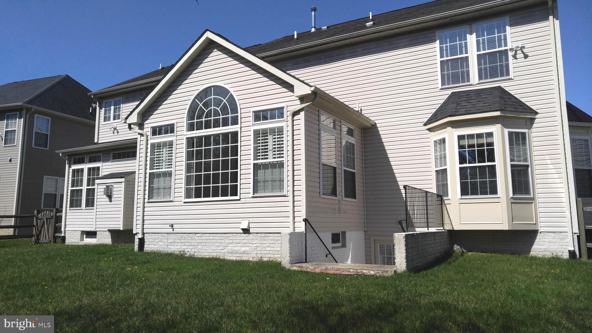 CROSS CREEK CLUB - Residential Lease