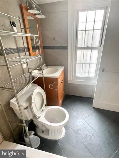 1344 ELLSWORTH STREET 48 3F