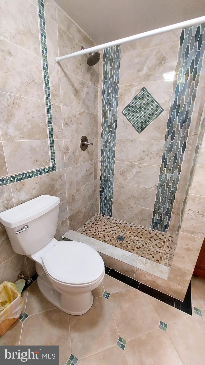 SUFFOLK PLACE - Residential Lease