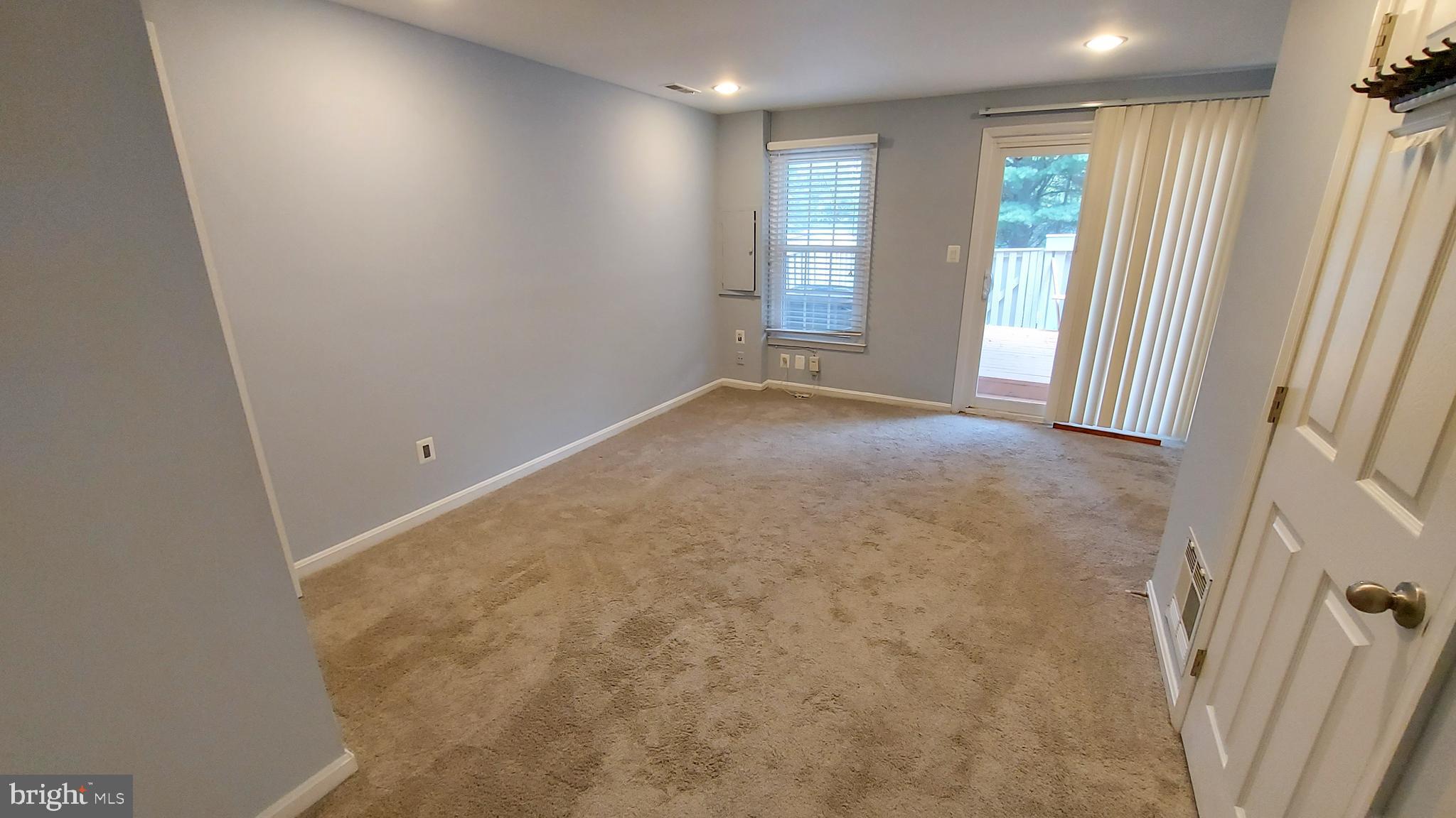 SUFFOLK PLACE - Residential Lease