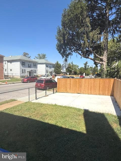 DOLFIELD - Residential Lease