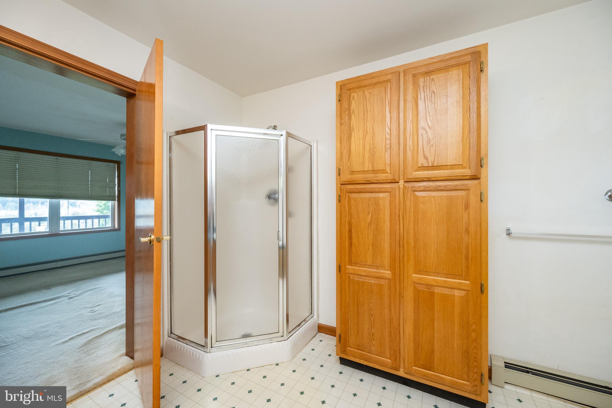 CRANESVILLE - Residential