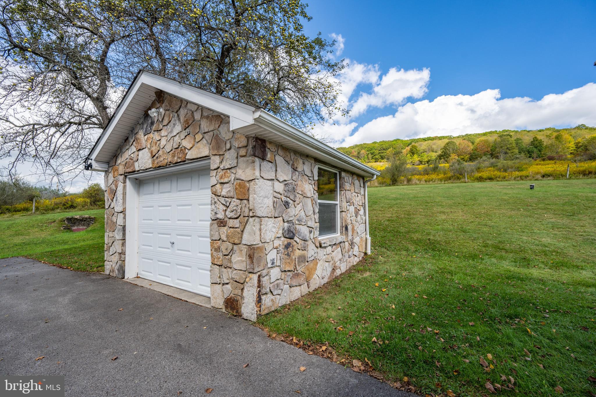 CRANESVILLE - Residential