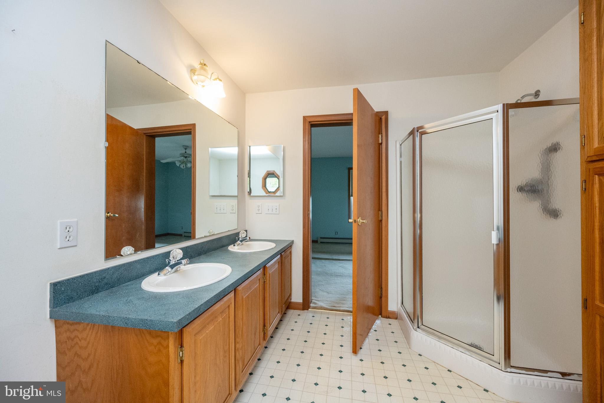 CRANESVILLE - Residential