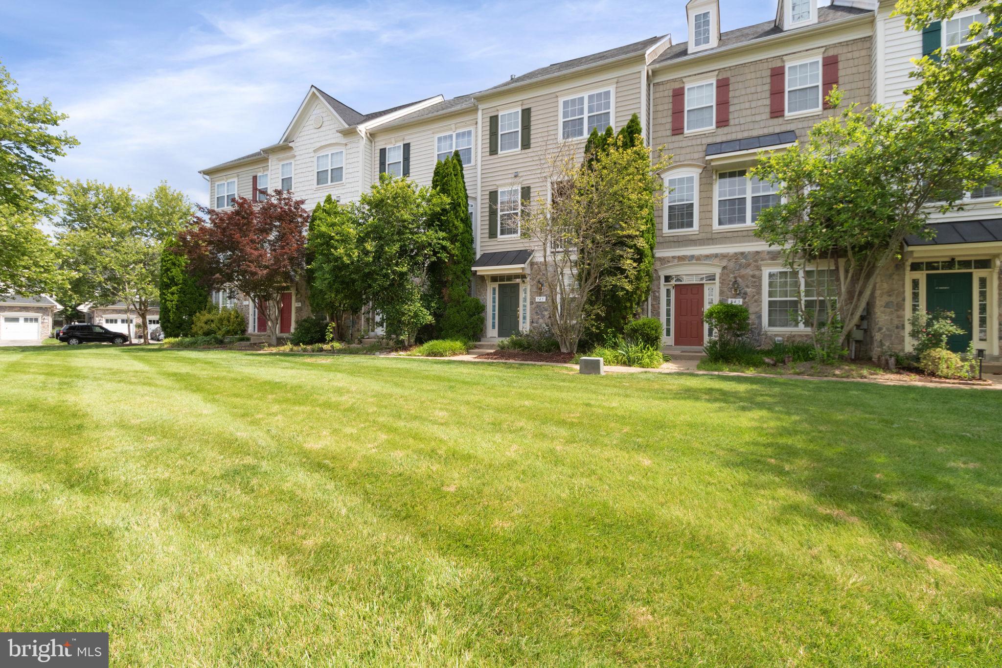 745 COLLINGTON COURT