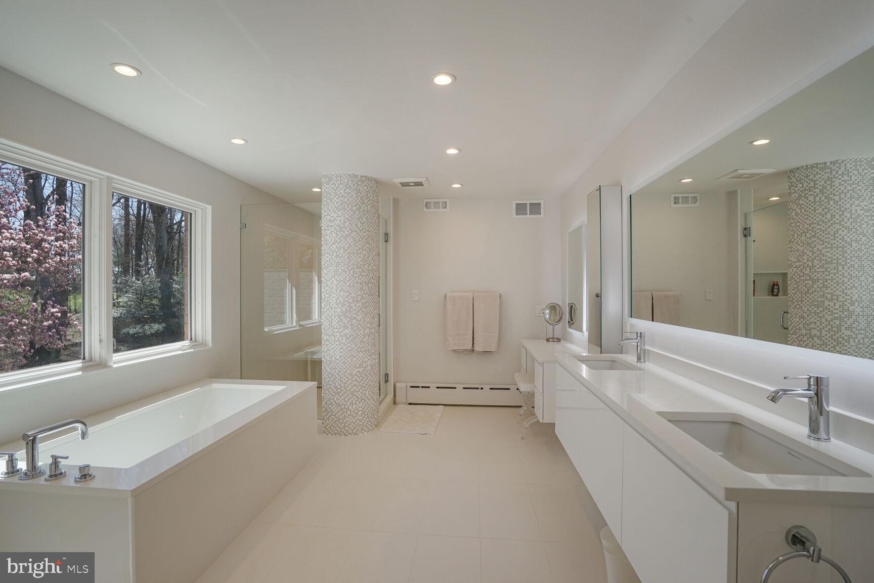 BURNING TREE ESTATES - Residential