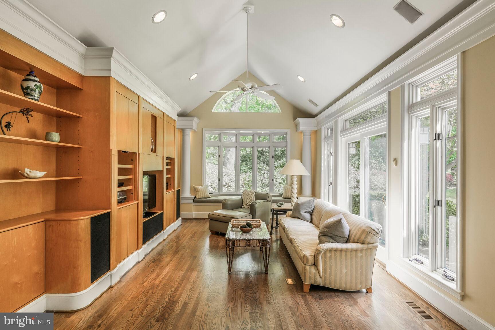 BURNING TREE ESTATES - Residential