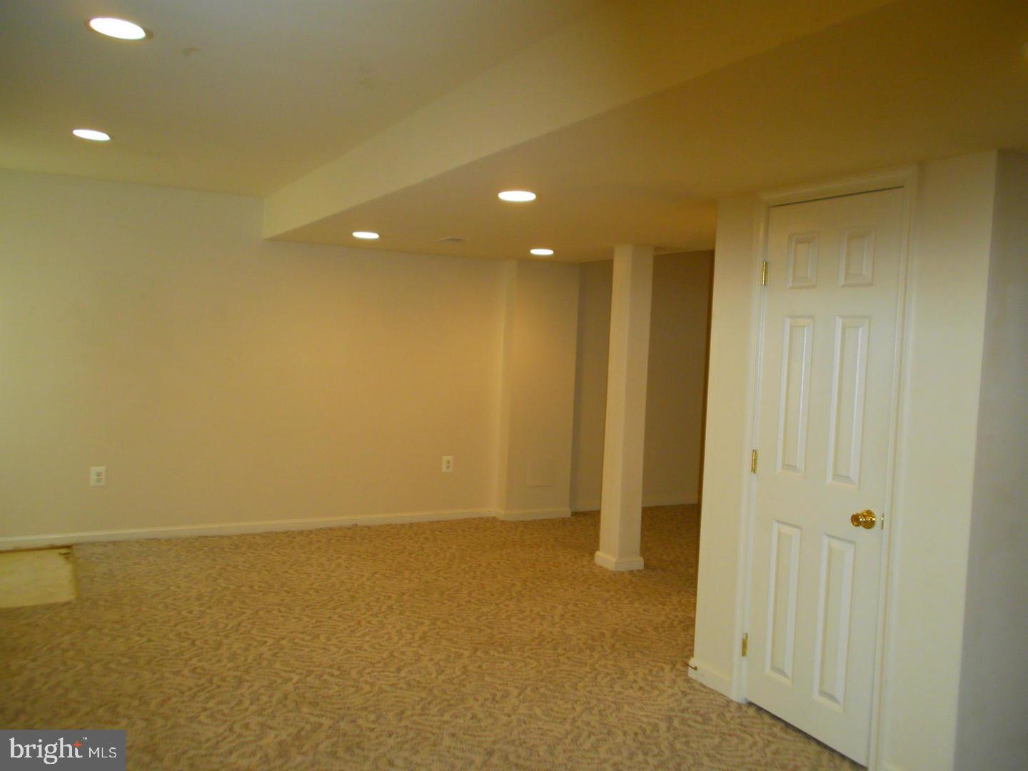 ST CHARLES SUB - SHEFFIELD - Residential Lease