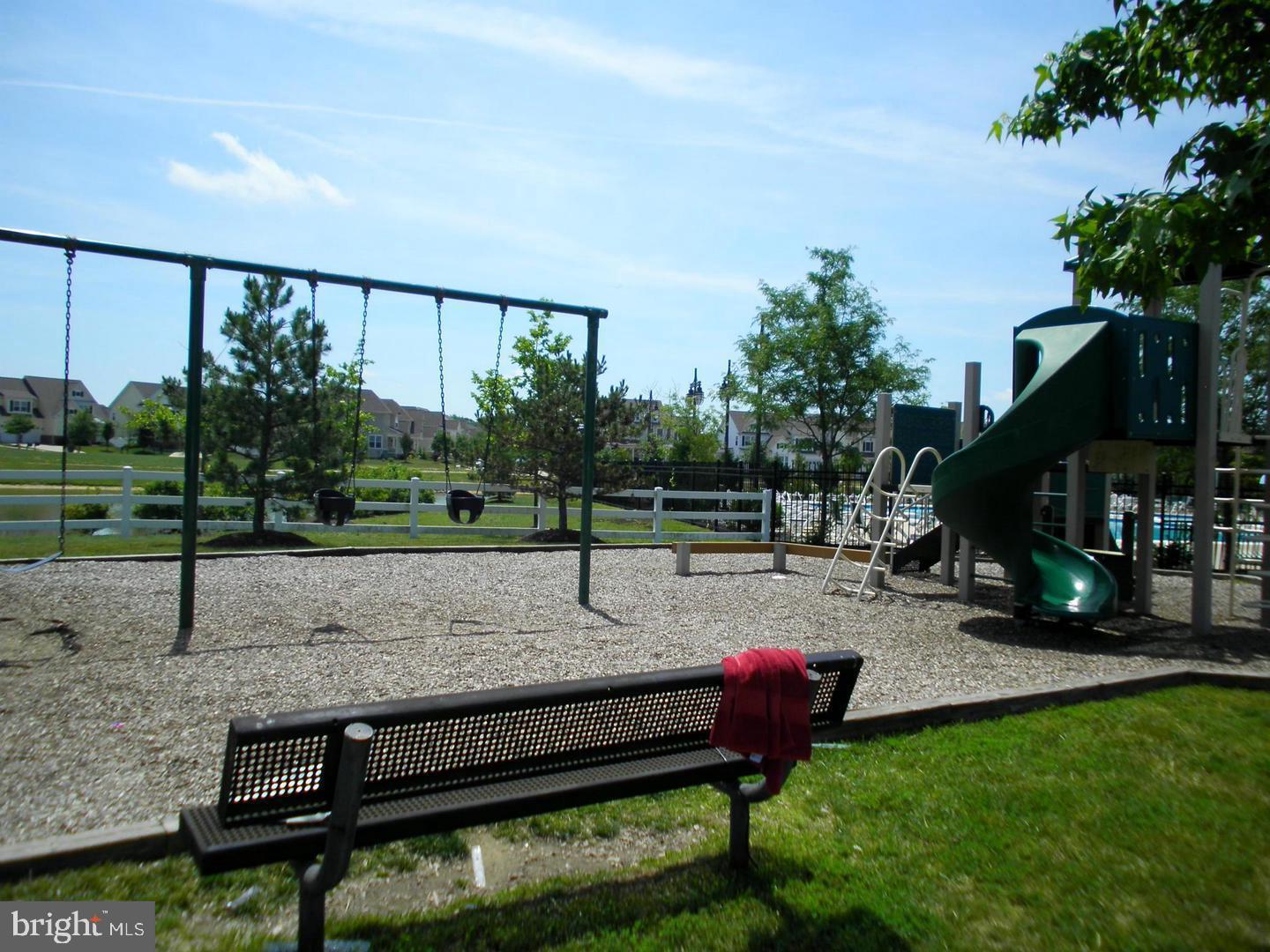 ST CHARLES SUB - SHEFFIELD - Residential Lease