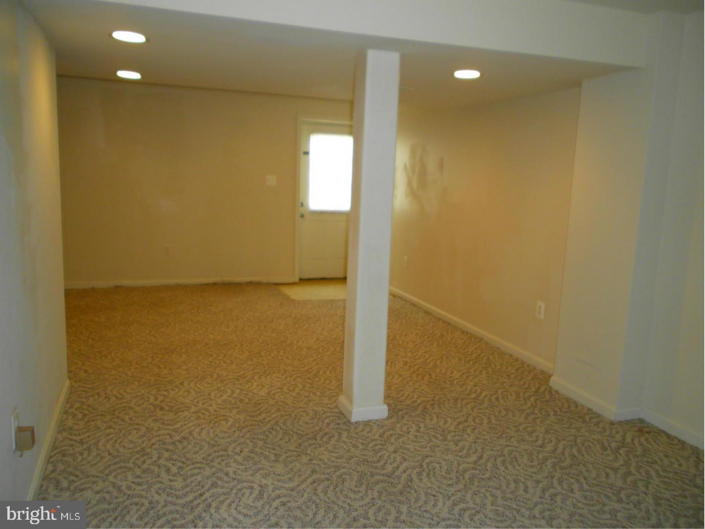 ST CHARLES SUB - SHEFFIELD - Residential Lease