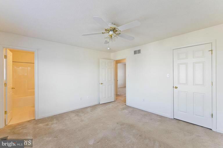 SHAWNEE VILLAGE - Residential Lease