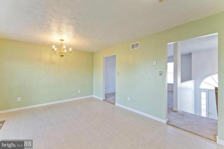 SHAWNEE VILLAGE - Residential Lease