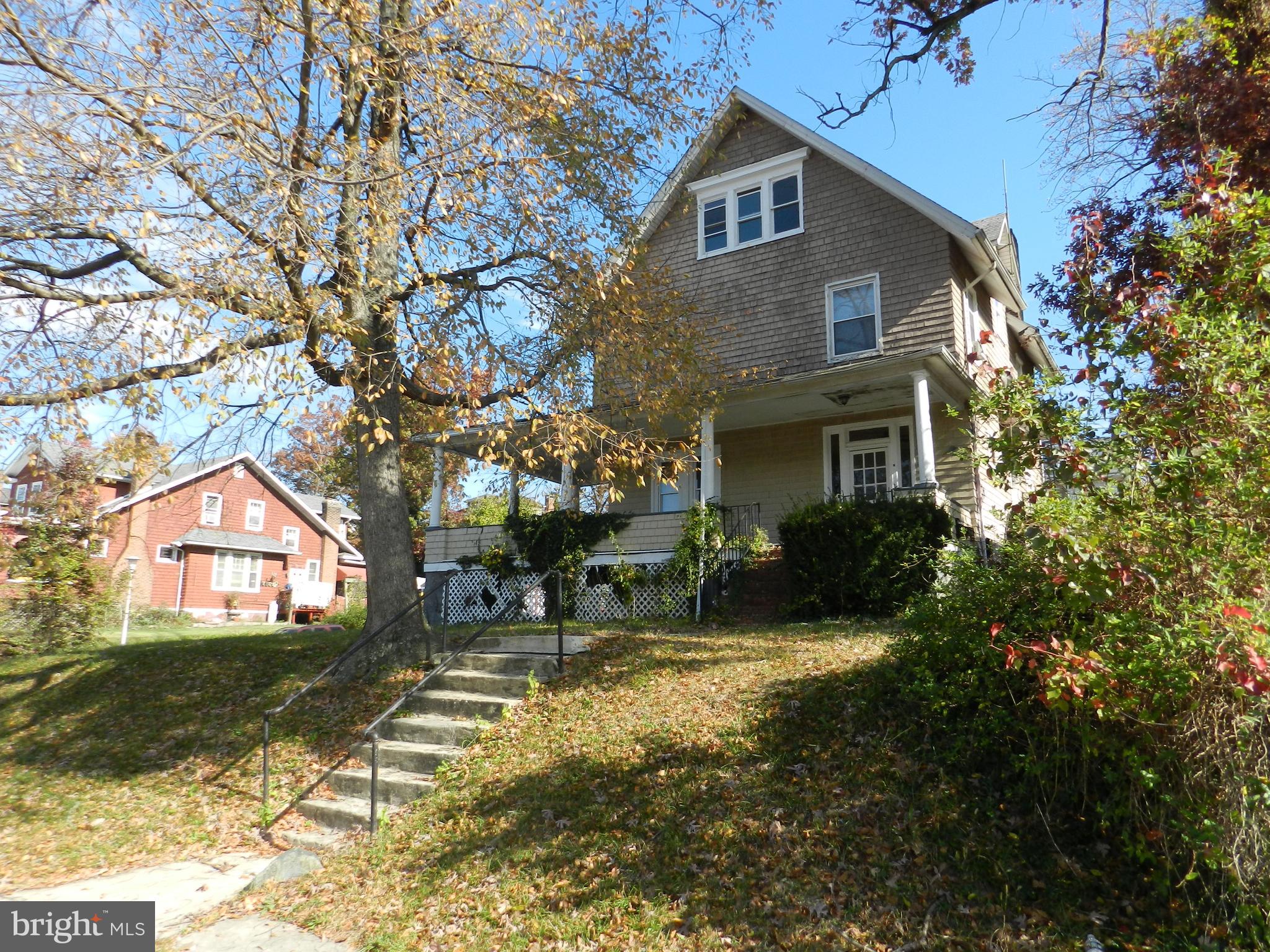 GARWYN OAKS - Residential
