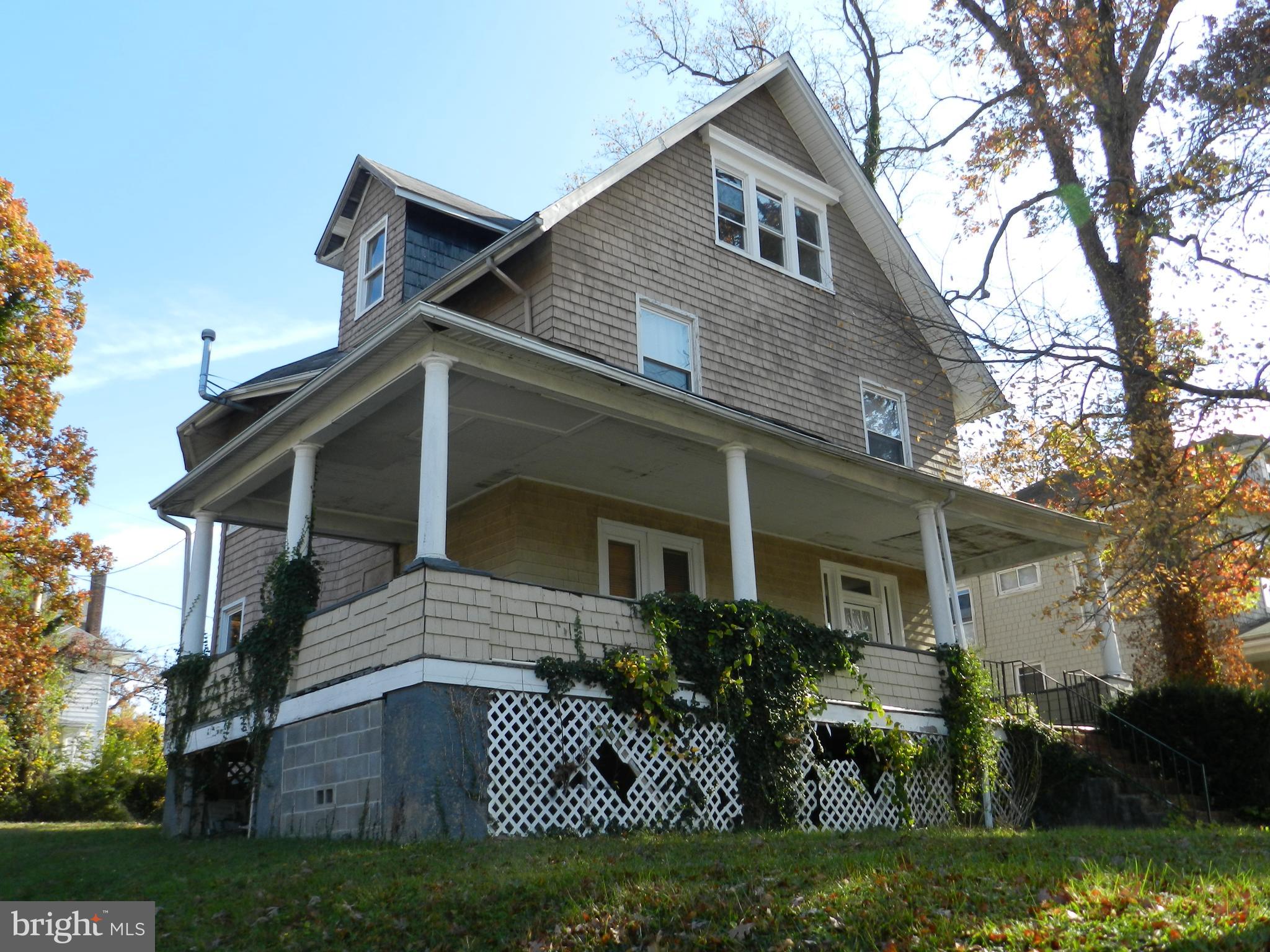 GARWYN OAKS - Residential