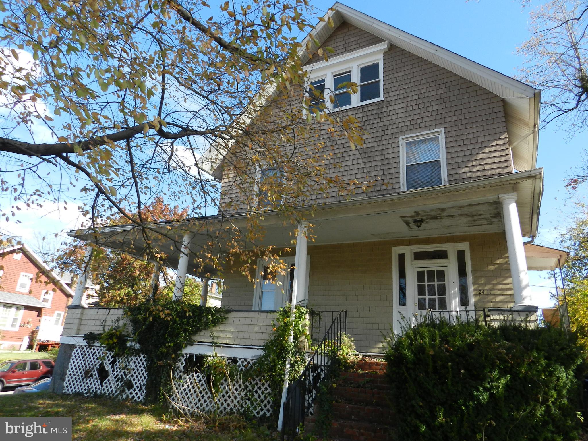 GARWYN OAKS - Residential