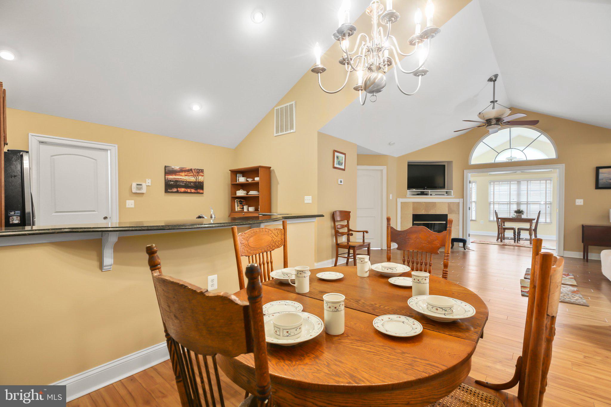 REGENCY PARK VILLAS - Residential