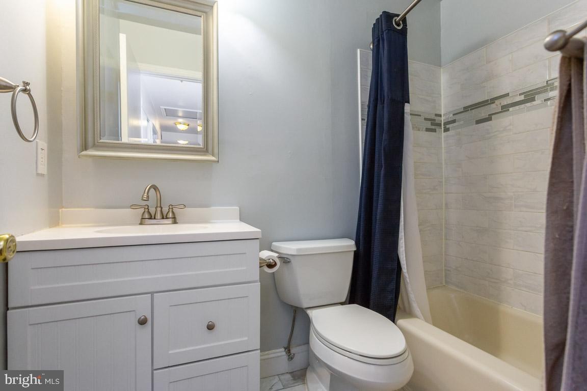 CHARLESTOWNE VILLAGE - Residential