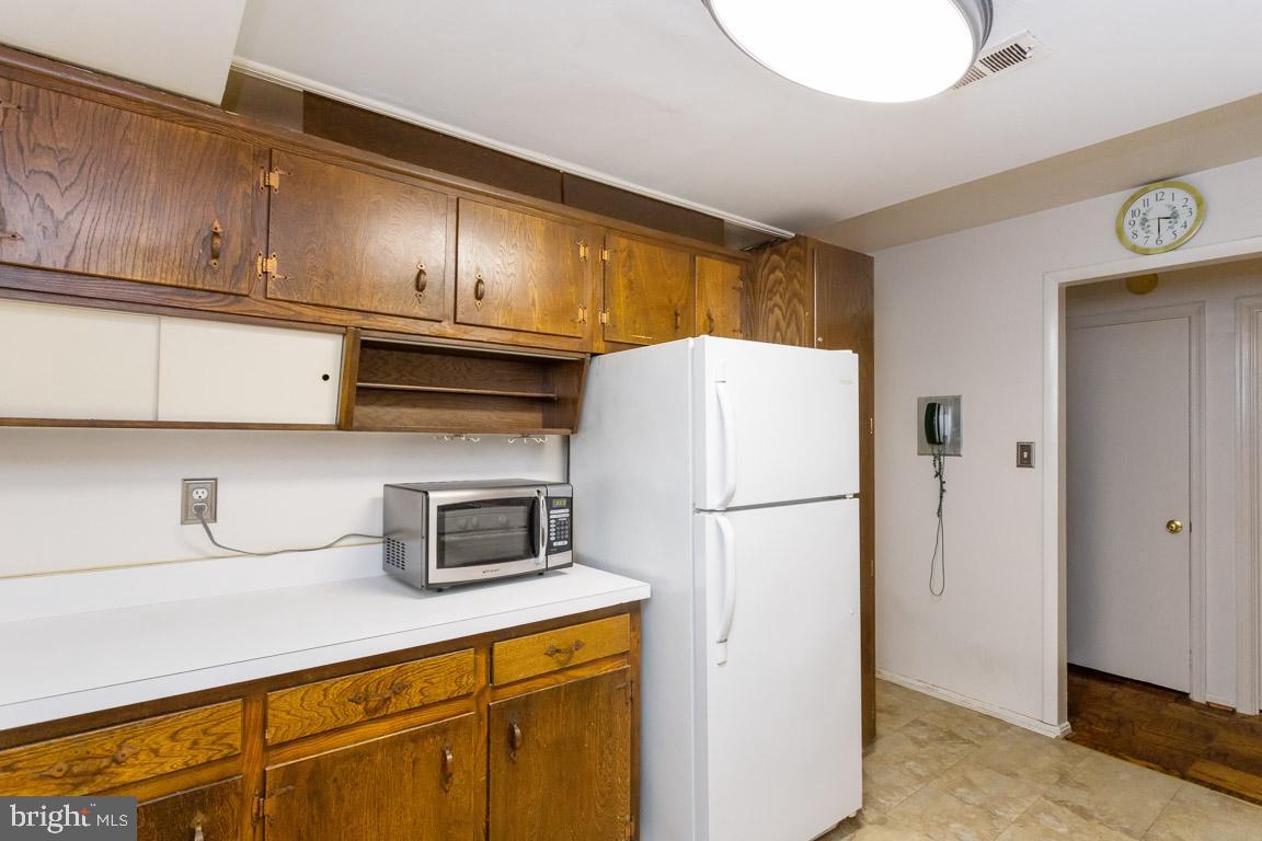 CHARLESTOWNE VILLAGE - Residential