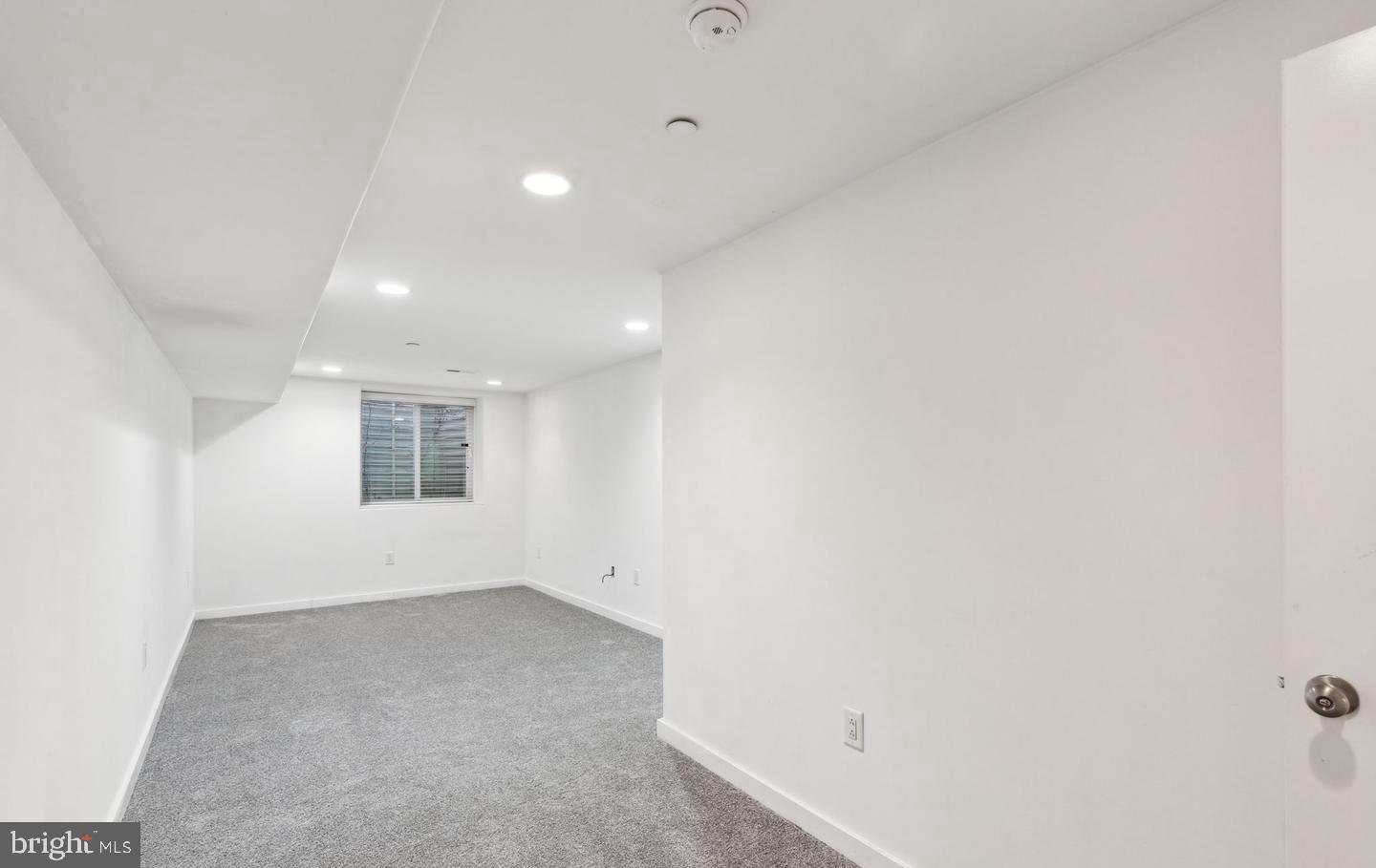 EAST PASSYUNK CROSSING - Residential Lease