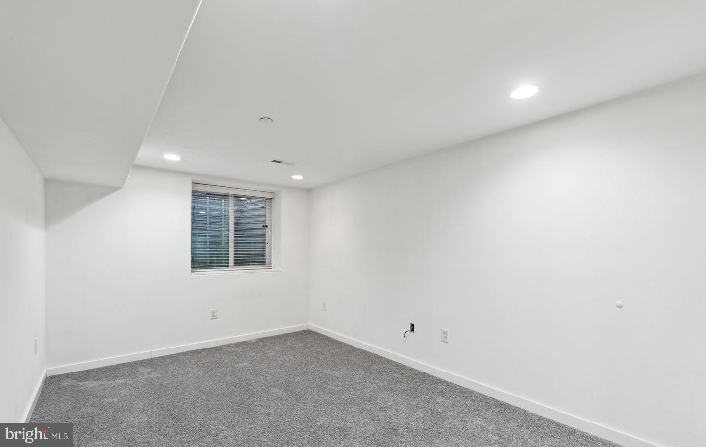 EAST PASSYUNK CROSSING - Residential Lease