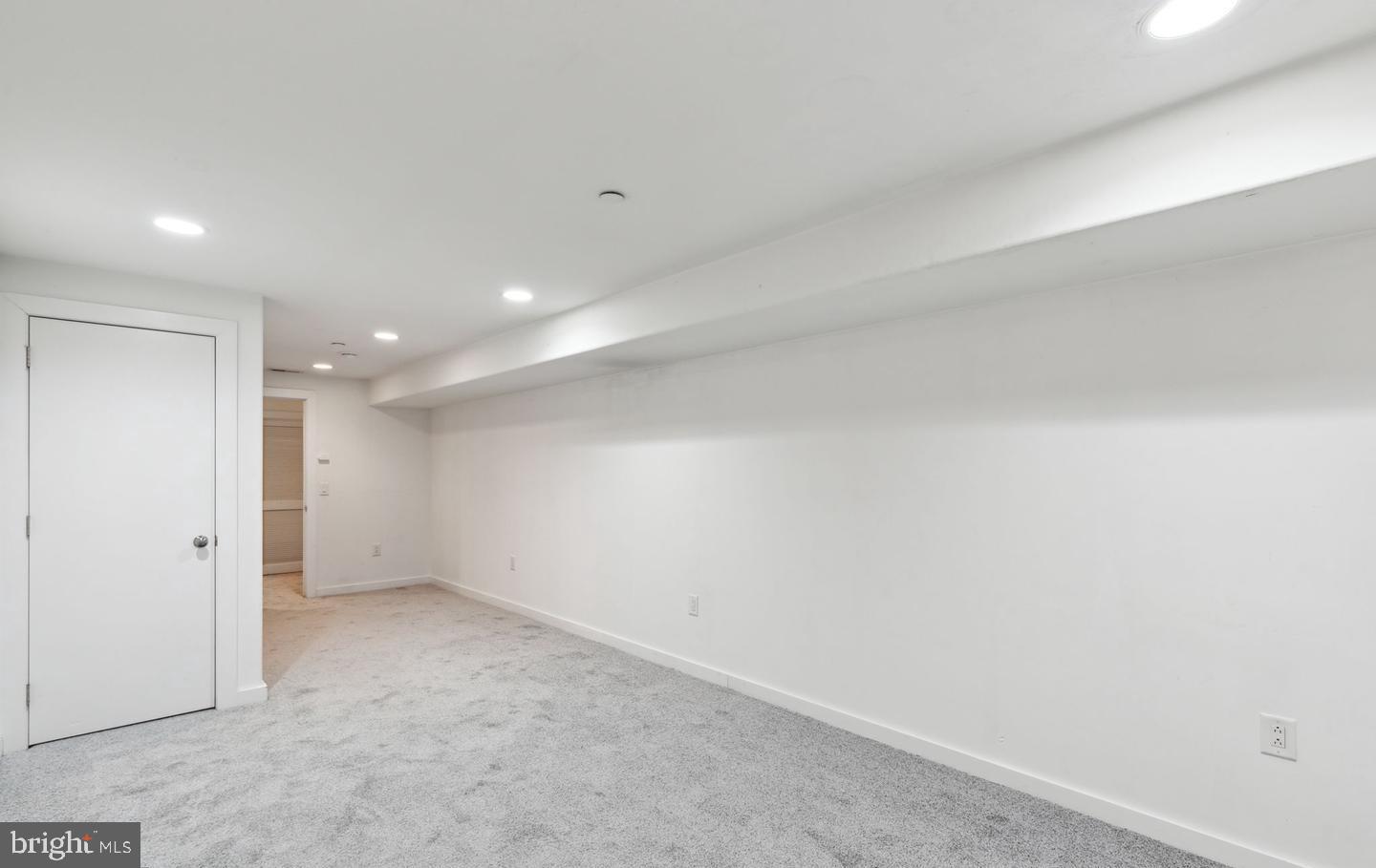 EAST PASSYUNK CROSSING - Residential Lease