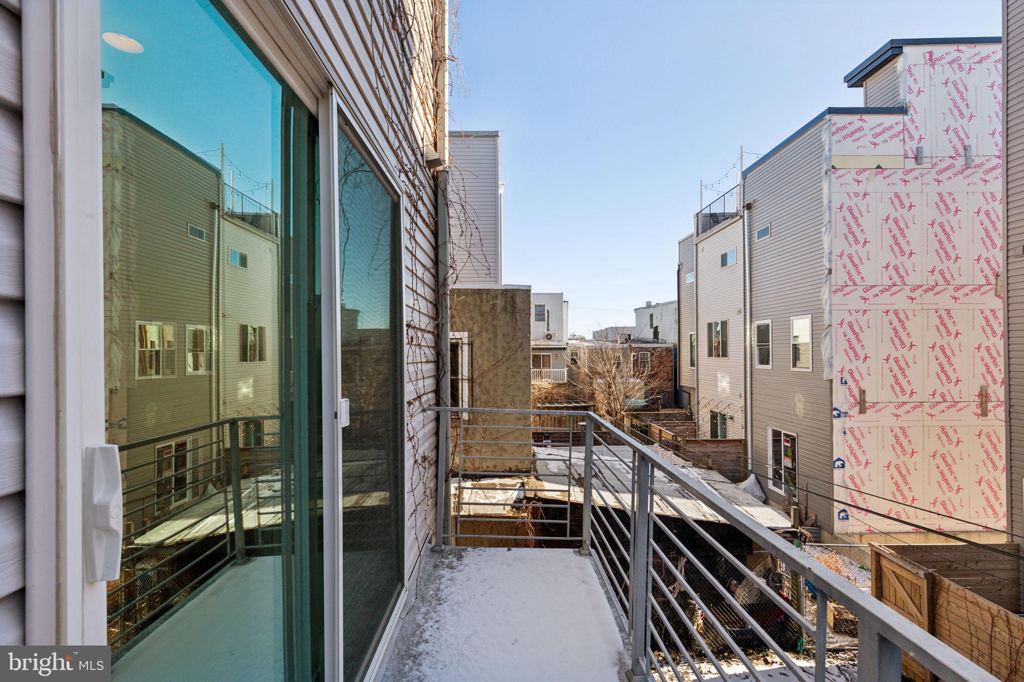 EAST PASSYUNK CROSSING - Residential Lease