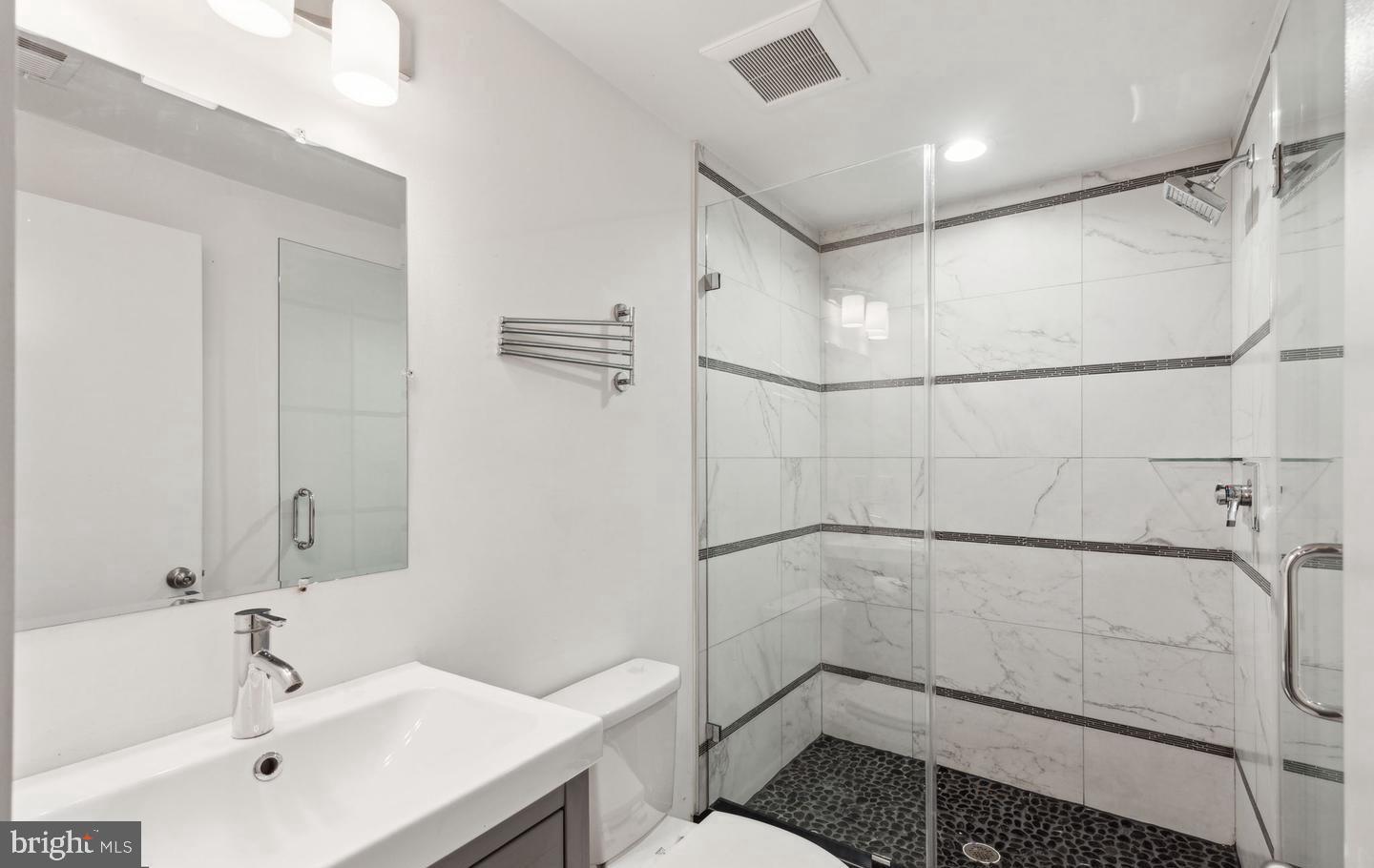 EAST PASSYUNK CROSSING - Residential Lease