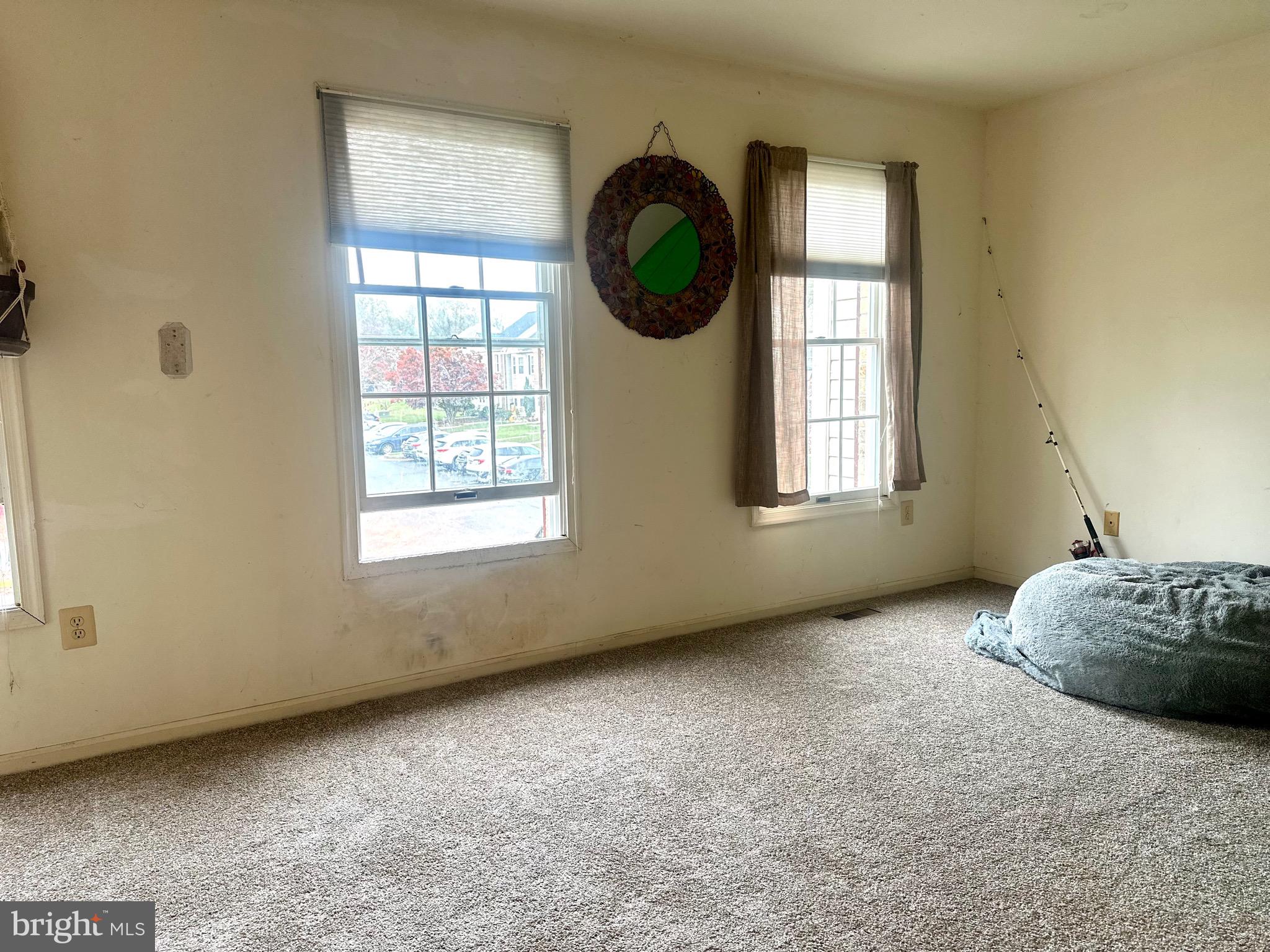 WHITE OAK - Residential