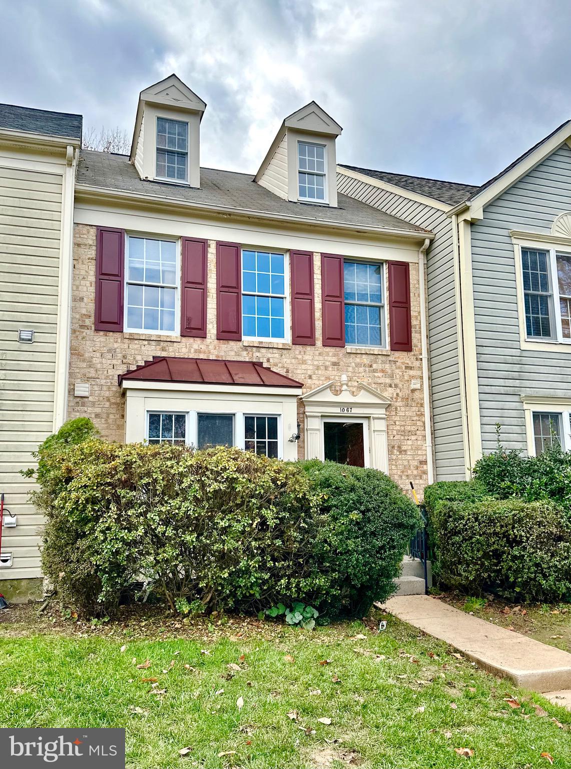 WHITE OAK - Residential