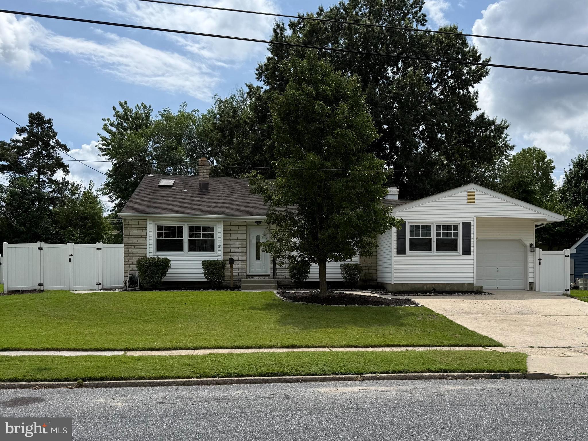 417 GREENVIEW ROAD
