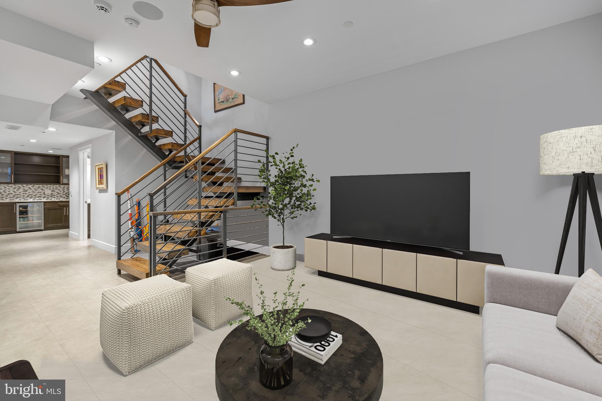 QUEEN VILLAGE - Residential