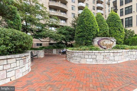 Photo of 7111 Woodmont Avenue #217, BETHESDA, MD 20815 (MLS # MDMC2209740)