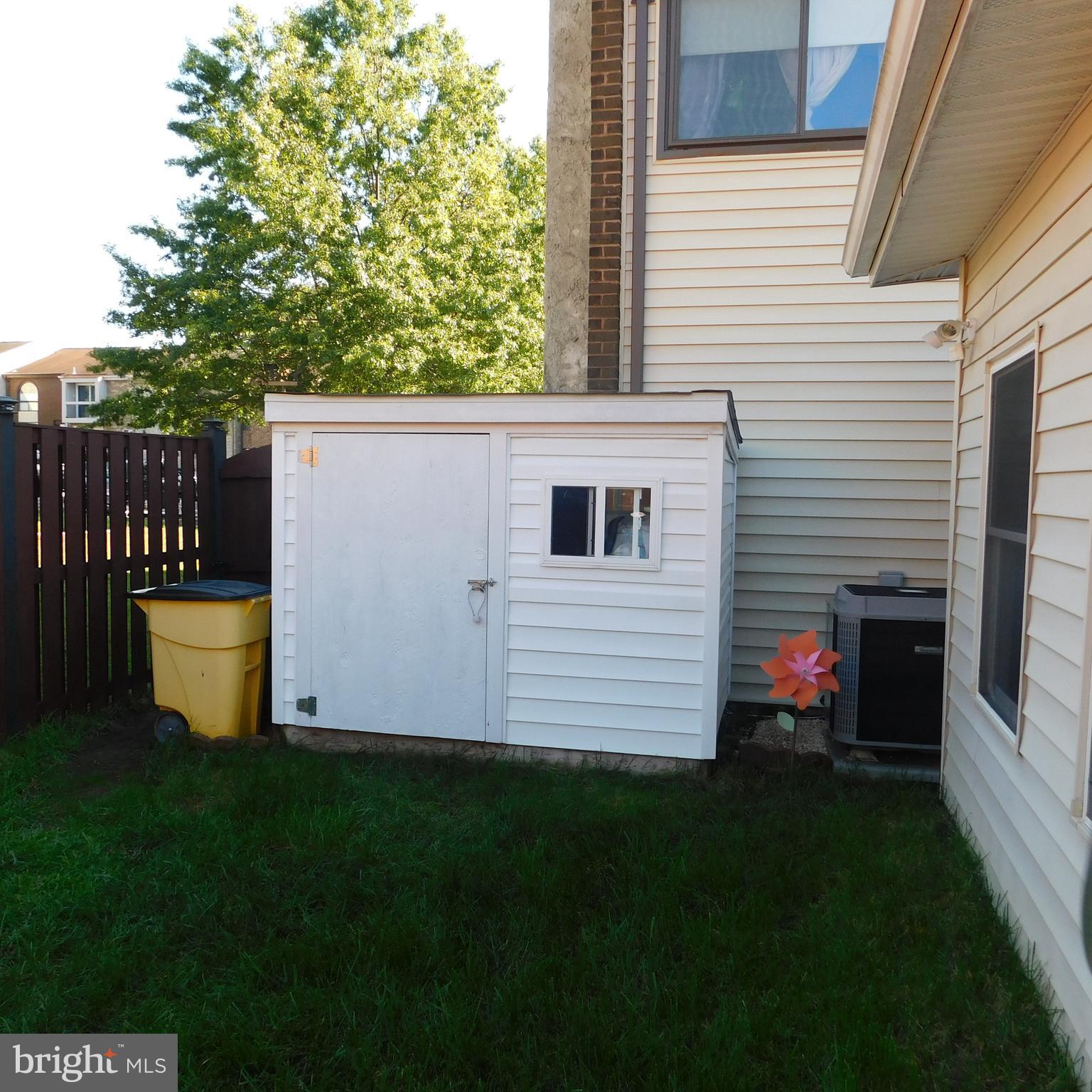 GLEN ORA - PLAT 9 - Residential