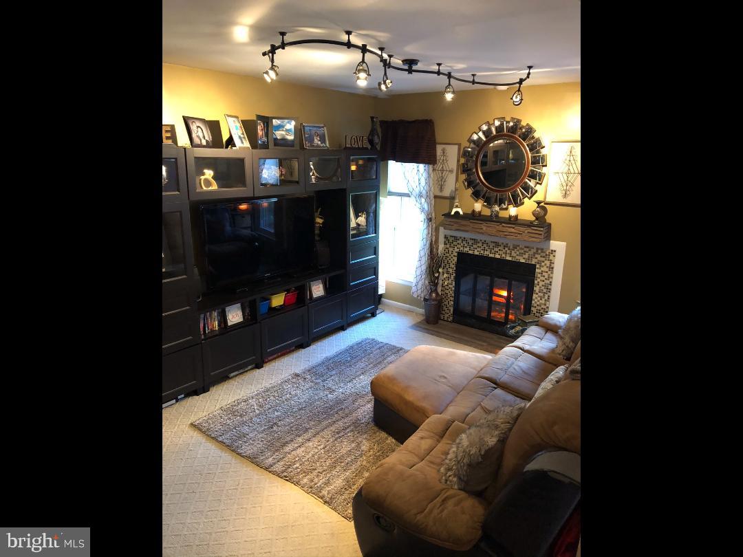 GLEN ORA - PLAT 9 - Residential