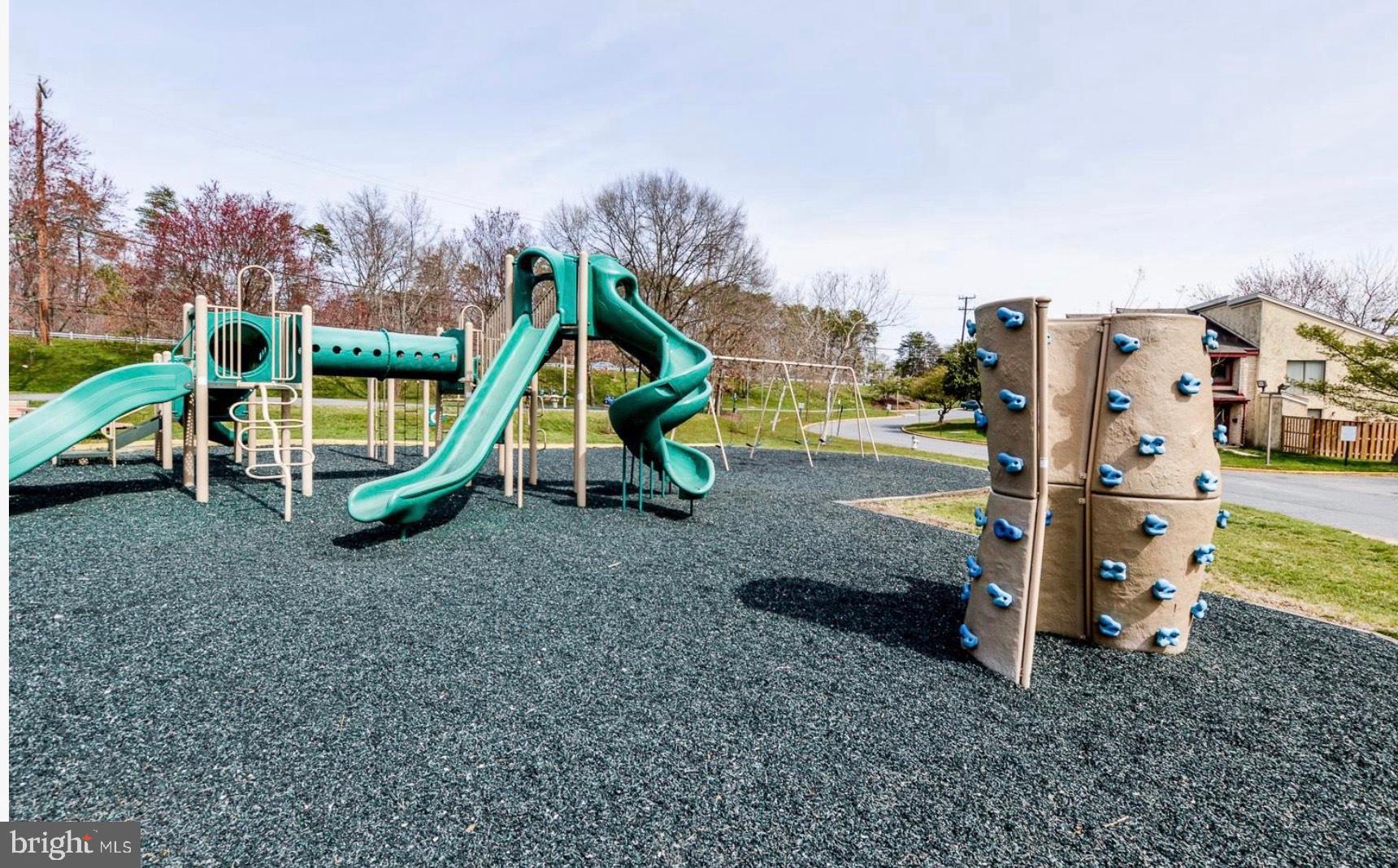 GLEN ORA - PLAT 9 - Residential