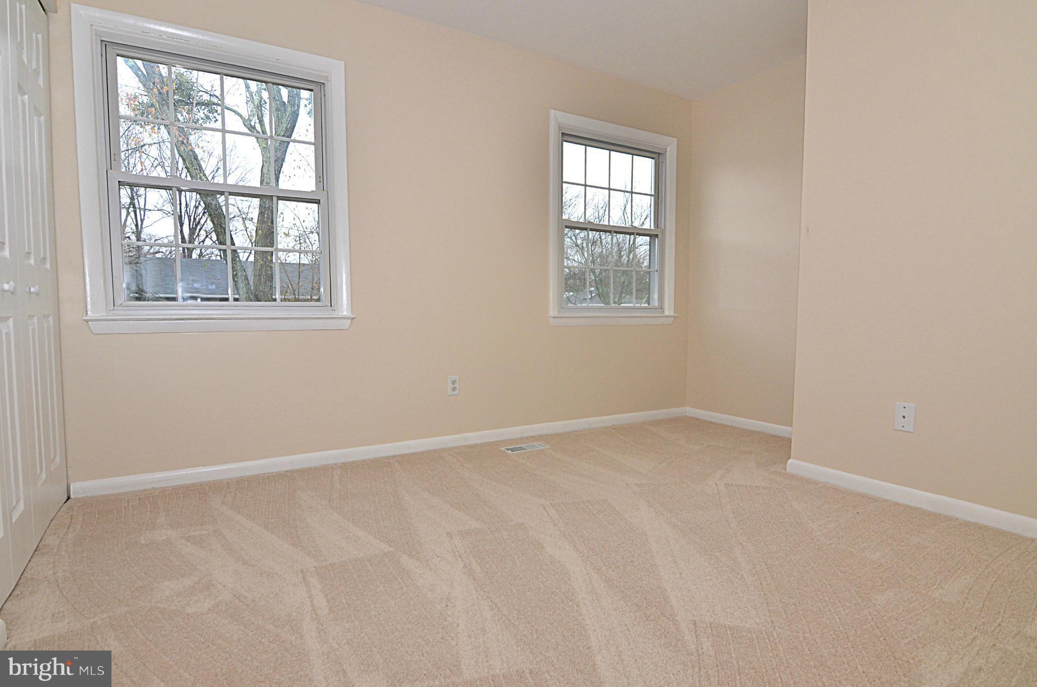 BROOKFIELD - Residential