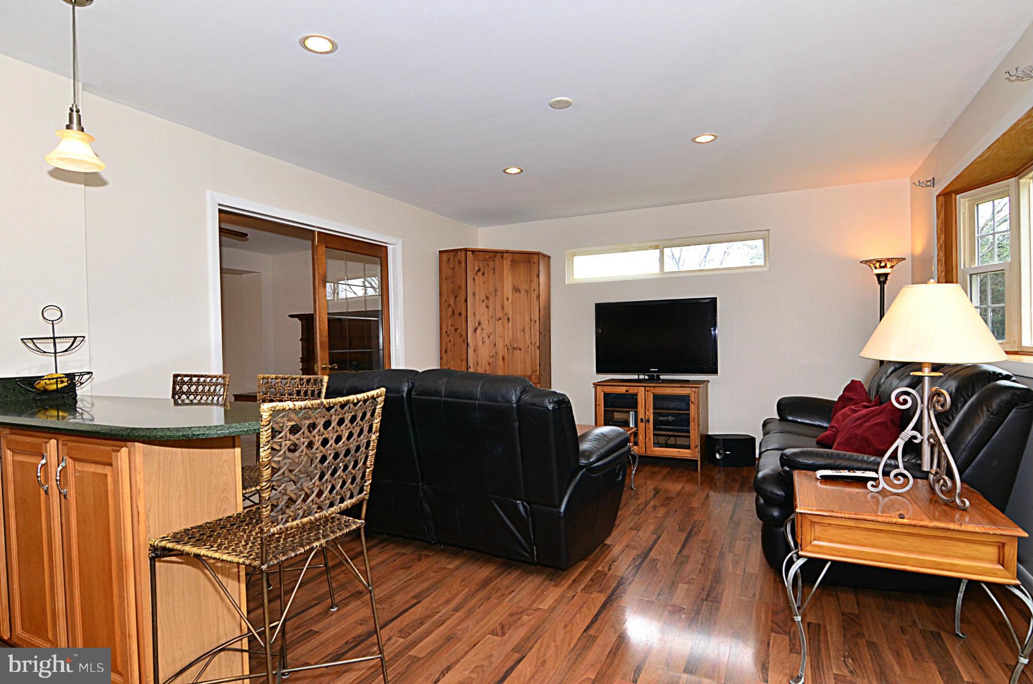 BROOKFIELD - Residential