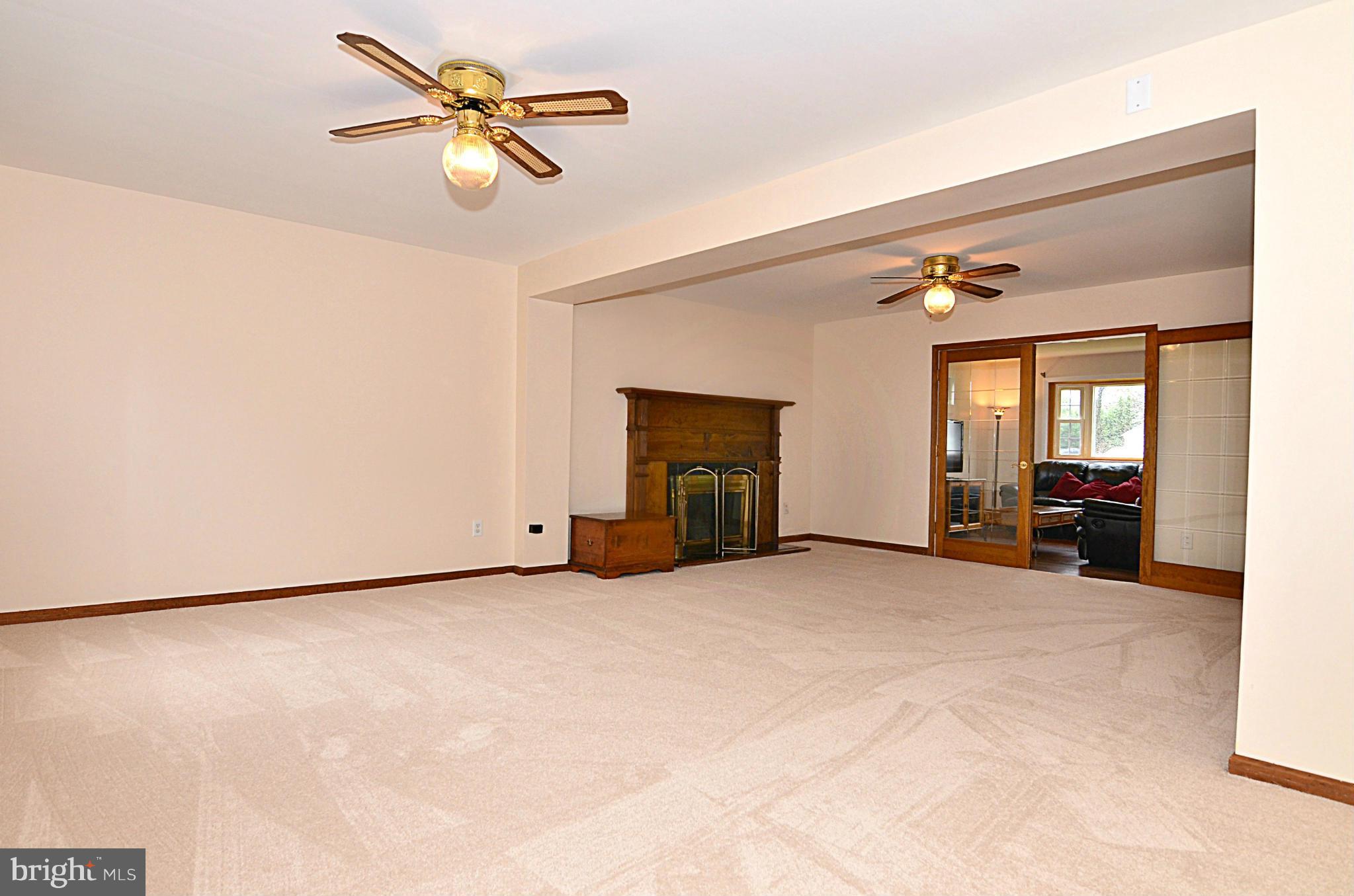 BROOKFIELD - Residential