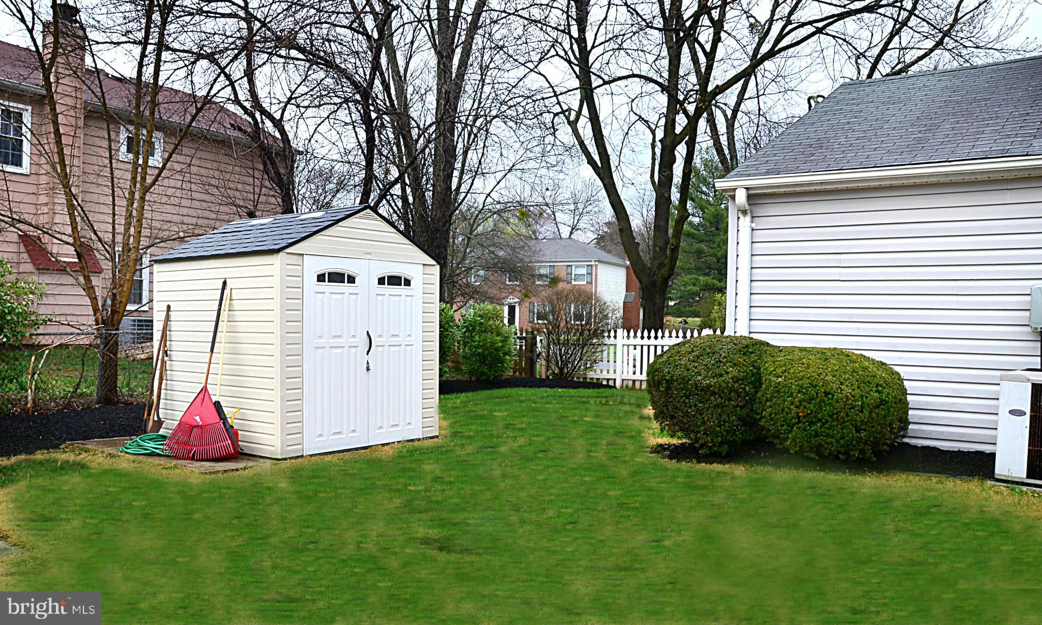 BROOKFIELD - Residential