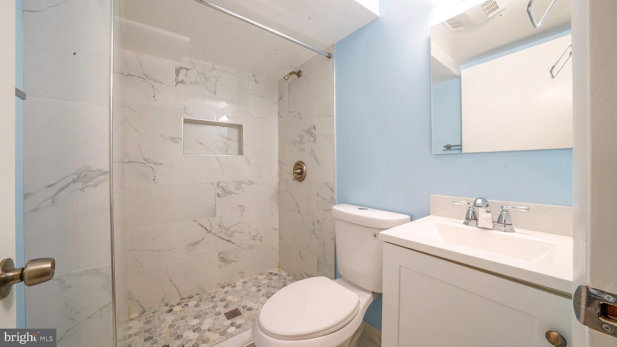 GLENMONT FOREST - Residential